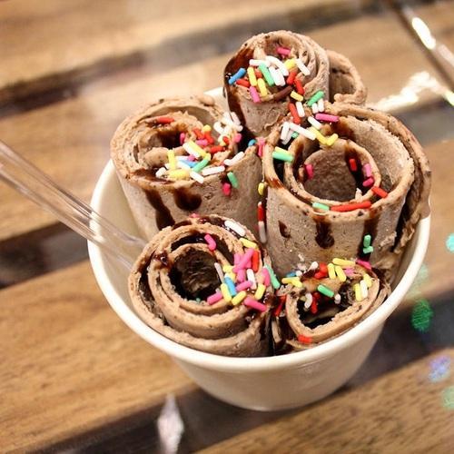 Ice Cream Roll