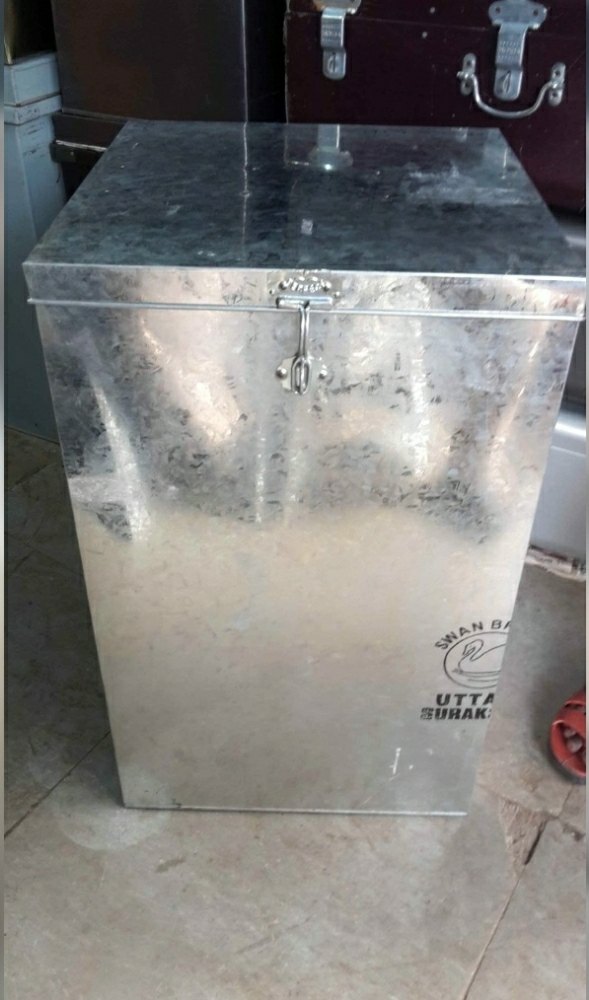 Tin Plain Stainless Steel Grain Storage Box or Rice Container, Capacity: 100 Kg