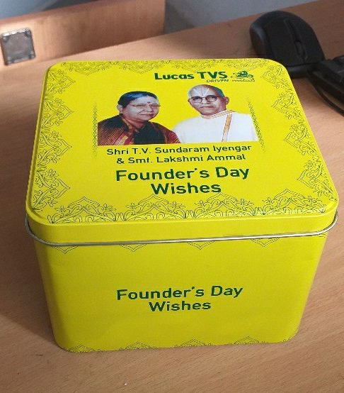 Yellow Printed Cookies And Sweet Tin Container, Capacity: 1 kg, Size: 150 mm X150 mm X105 mm