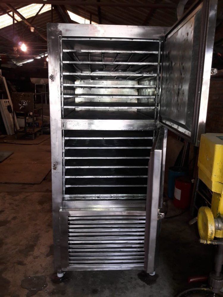 Capacity: 500 L Number of Doors: 2 Door Blast Freezer & Chiller