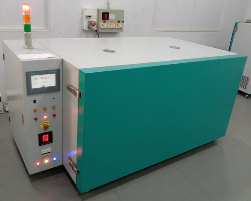 Capacity: 1000 liter. GSC Global Chemicals Cooling Low Temperature Freezer, 1000mm X 1000mm X 1000mm