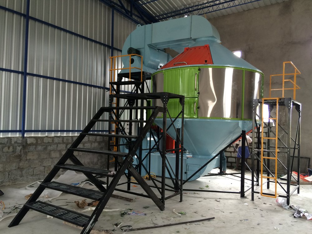 Automatic Herbals Dehydrating Dryer Machine, Capacity: 800 Kg img