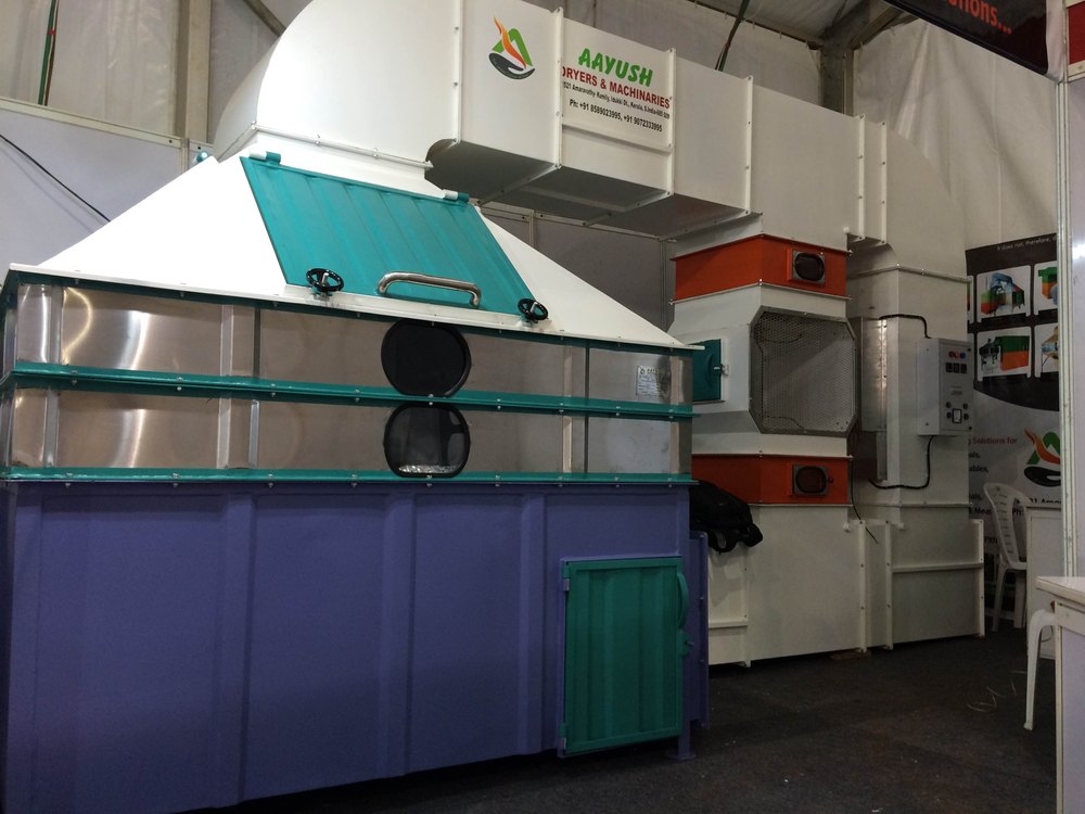 Batch Type Semi-Automatic Vegetable Dryer Machine img