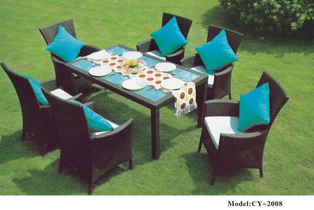 Global Corporation Standard Size Rattan Garden Table