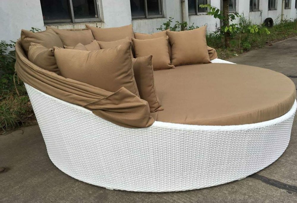 Iron/aluminum Brown White Round Outdoor Sun Bed