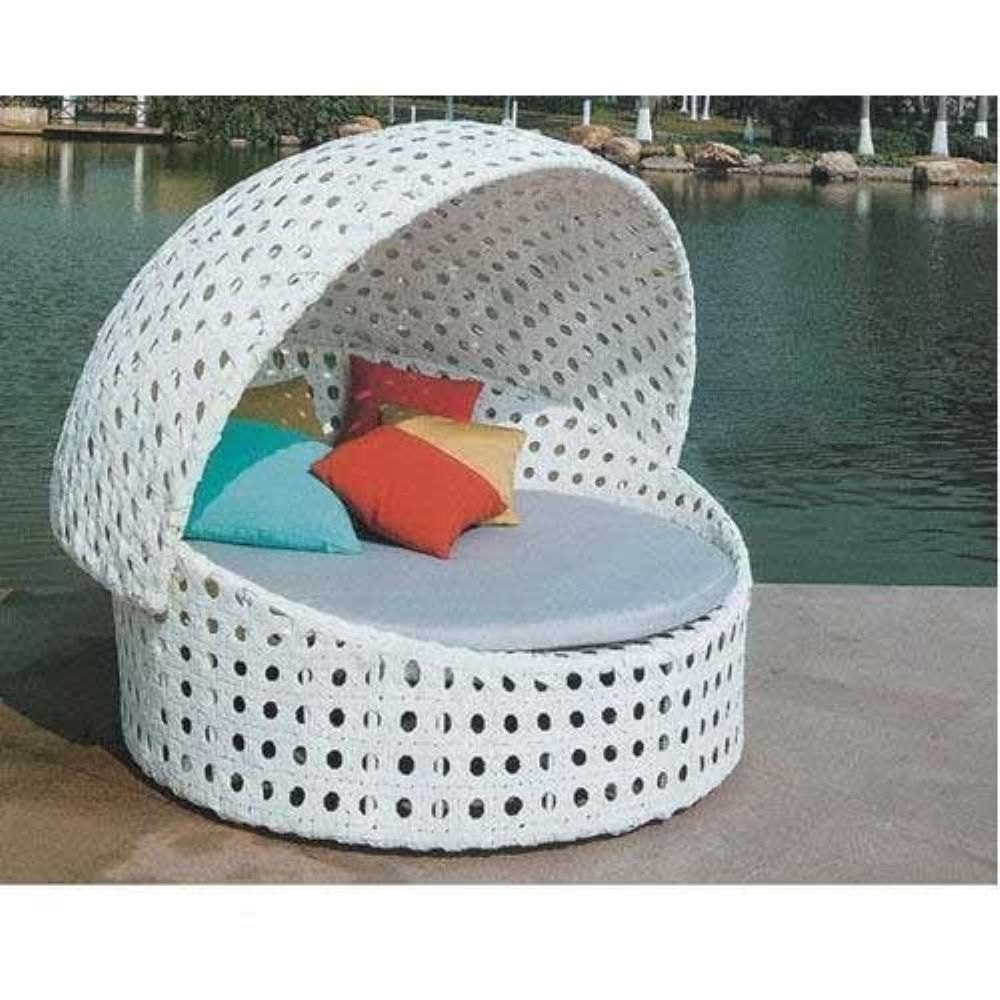 Wicker Day Bed