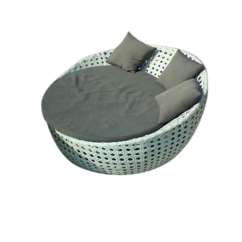 Aluminum and Plastic Outdoor Wicker Sunbed