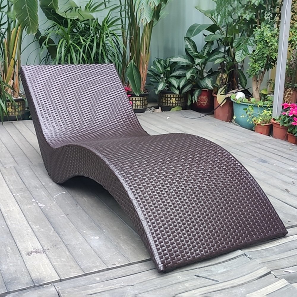 Black Wicker Poolside Lounger, For Outdoor, Size: Standard