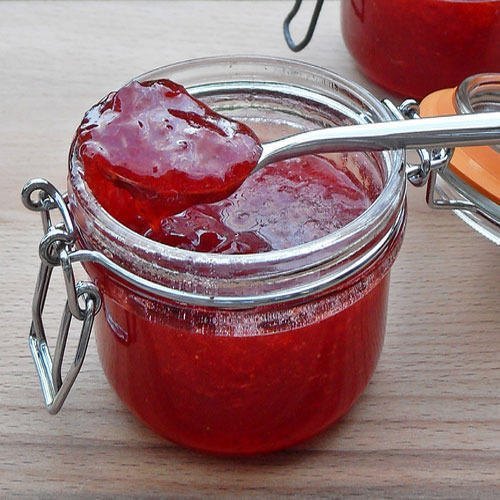 Variable Red Fresh Fruit Jam