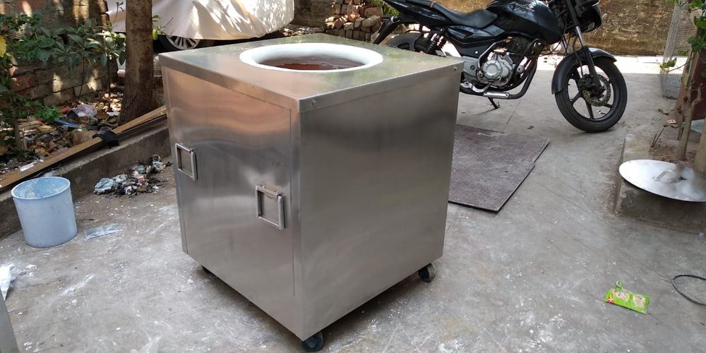 Glass & Charcoal Dual System Stainless Steel SS Square Tandoor, For Restaurant, Capacity: 100 L