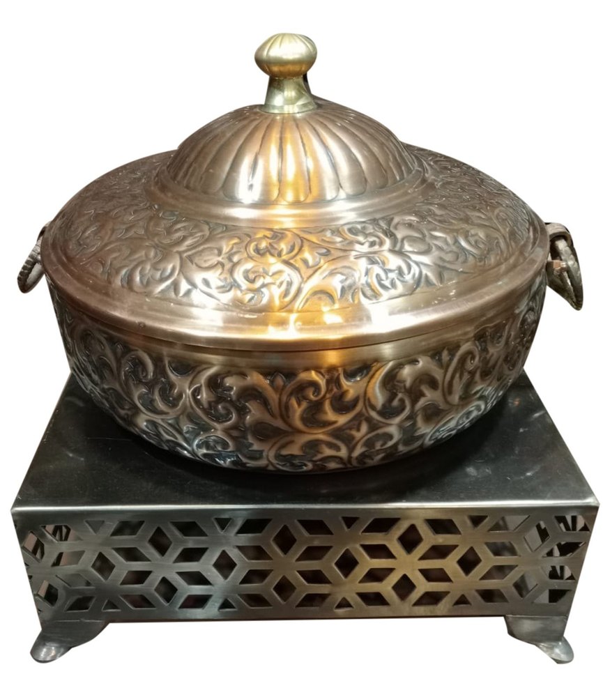 Golden Copper Chafing Dish, For Restaurant, Capacity: 7.5L