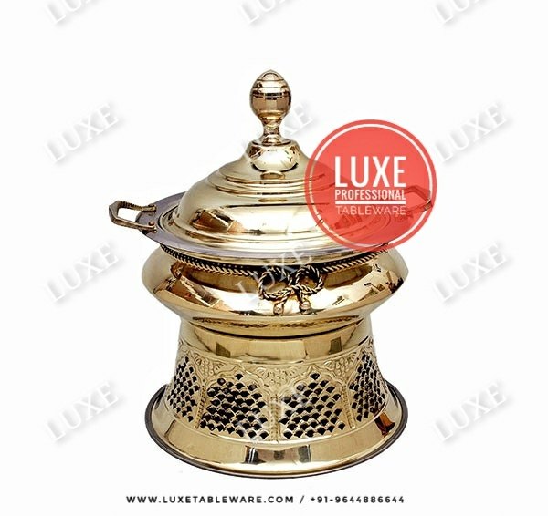 Golden Antique Brass Chafing Dish, For Restaurant, Capacity: 7 Ltrs