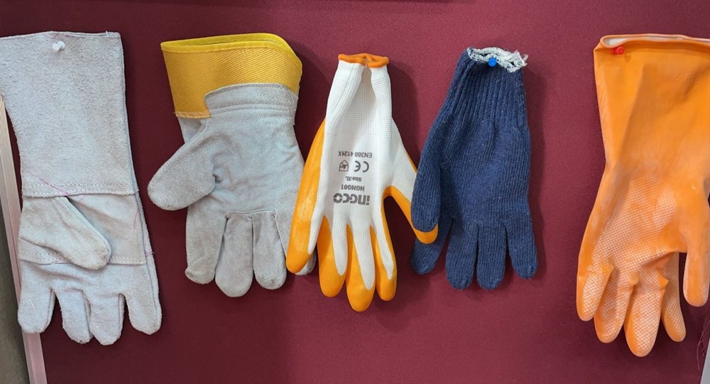 Moco White Cotton hand gloves