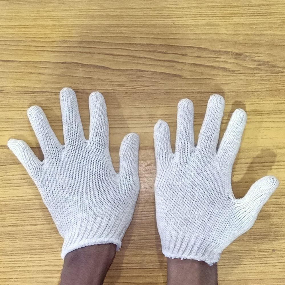 Medium Full Finger SS & WW Make 35 Gram Cotton Hand Gloves