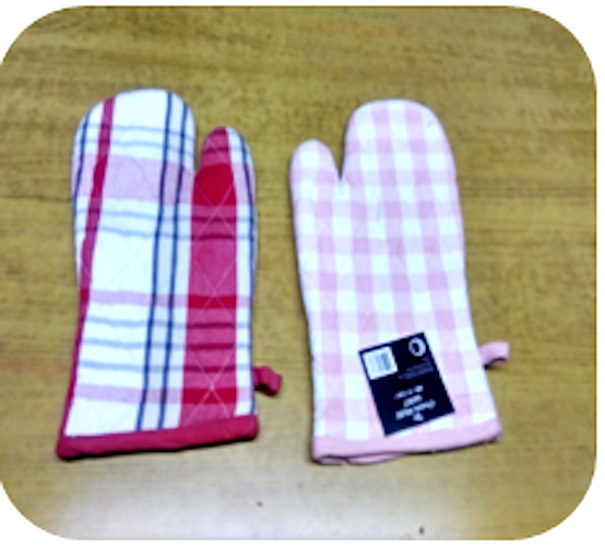 printed and checked gloves