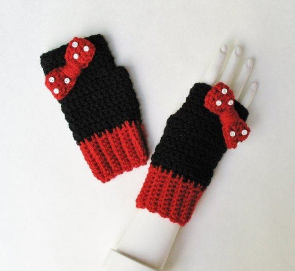 Fingerless gloves