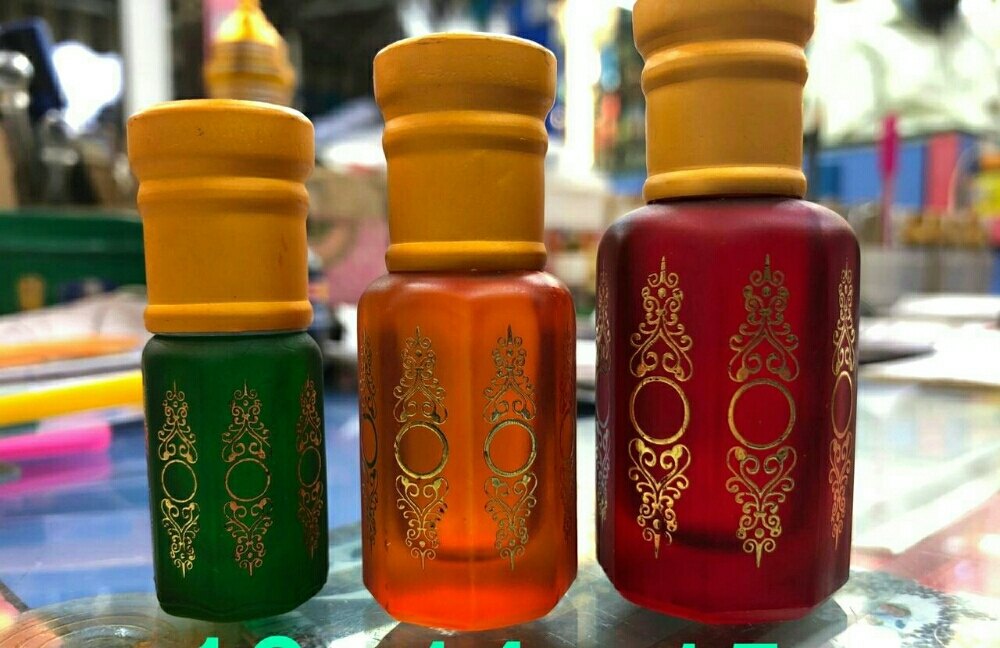 colors Fancy designer attar perfume bottles, Packaging Type: Pouch, Packaging Size: 6ml