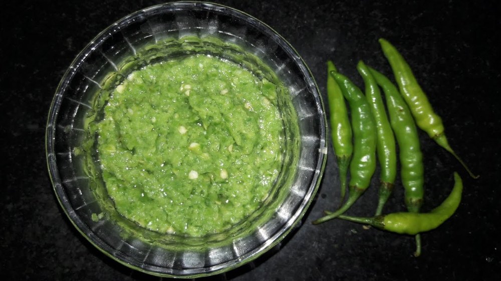 Aayush Food 6 Month Green Chilli Paste, Packaging Type: Jar