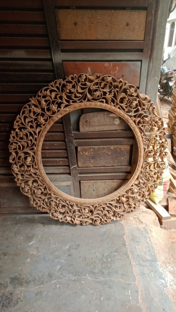 Wooden Frame Round Wall Mirror, Packaging Type: Box