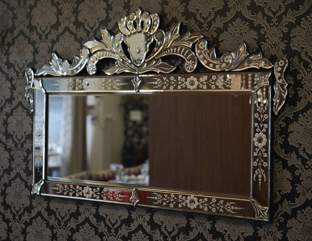 Glass Living Room Venetian Mirror, For Home, Size: 82 X 2.5 X 122 cm