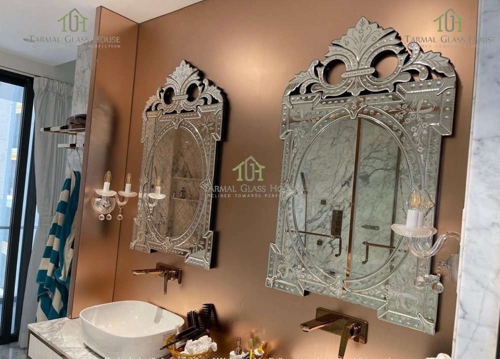 Saint Gobain Glass Frame Venetian Antique Mirror, For Hotel, Size: 50 X 100