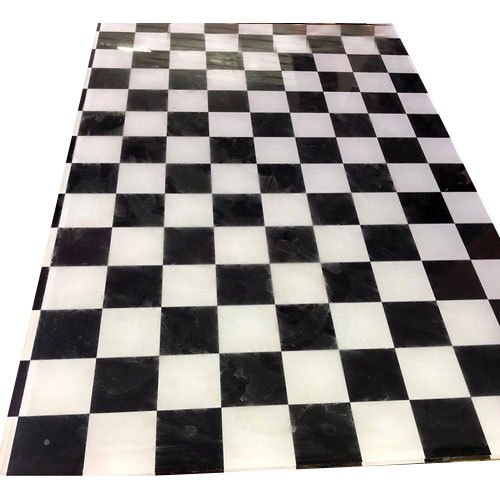 Black and White Glossy Crystal Mosaic Glass, Size: 8 X 4 Feet