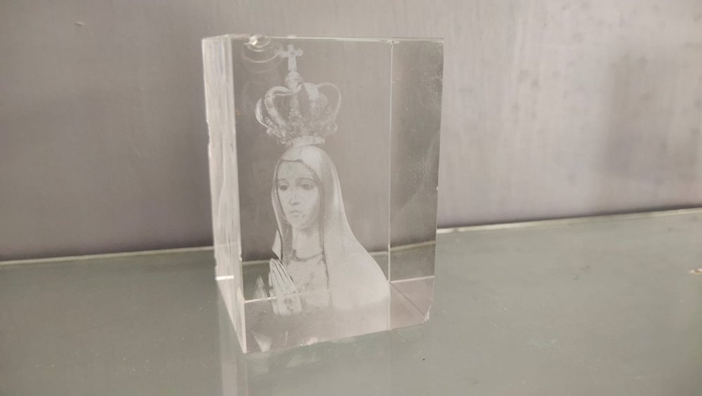 Transparent 3D Laser Etched Crystal Clear Glass, 6X4X4, Size: 4 Inch