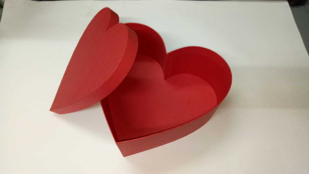 Heart Shape Box, Size: 12x12x5