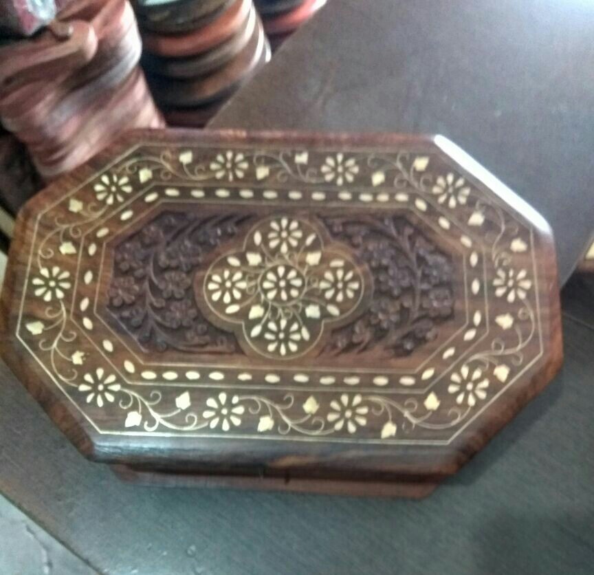 Brown Carving Wooden Jewelry Gift Box, For Home img