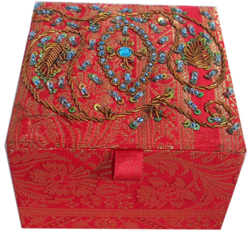 Square Red Jewellery Packaging Boxes, Box Capacity: 6-10 Kg, Size/Dimension: 4x4INCH