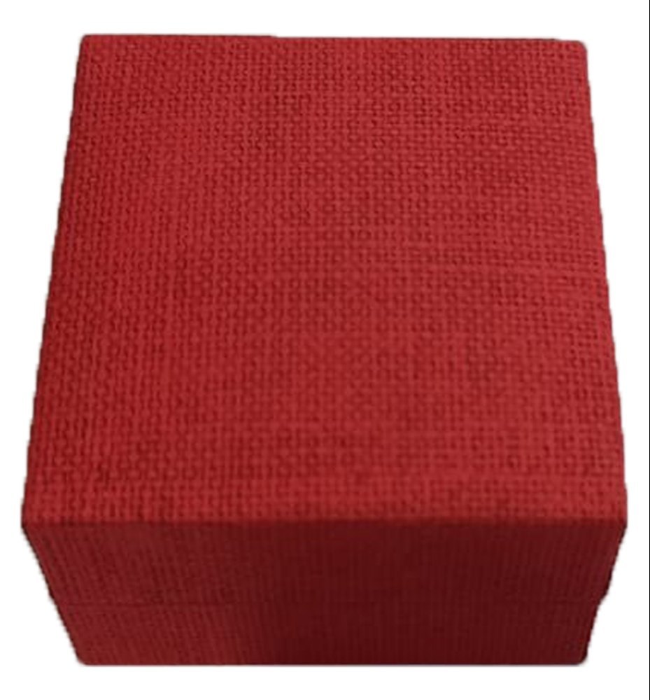 Cardboard And Cotton Maroon Pendant Packaging Box img