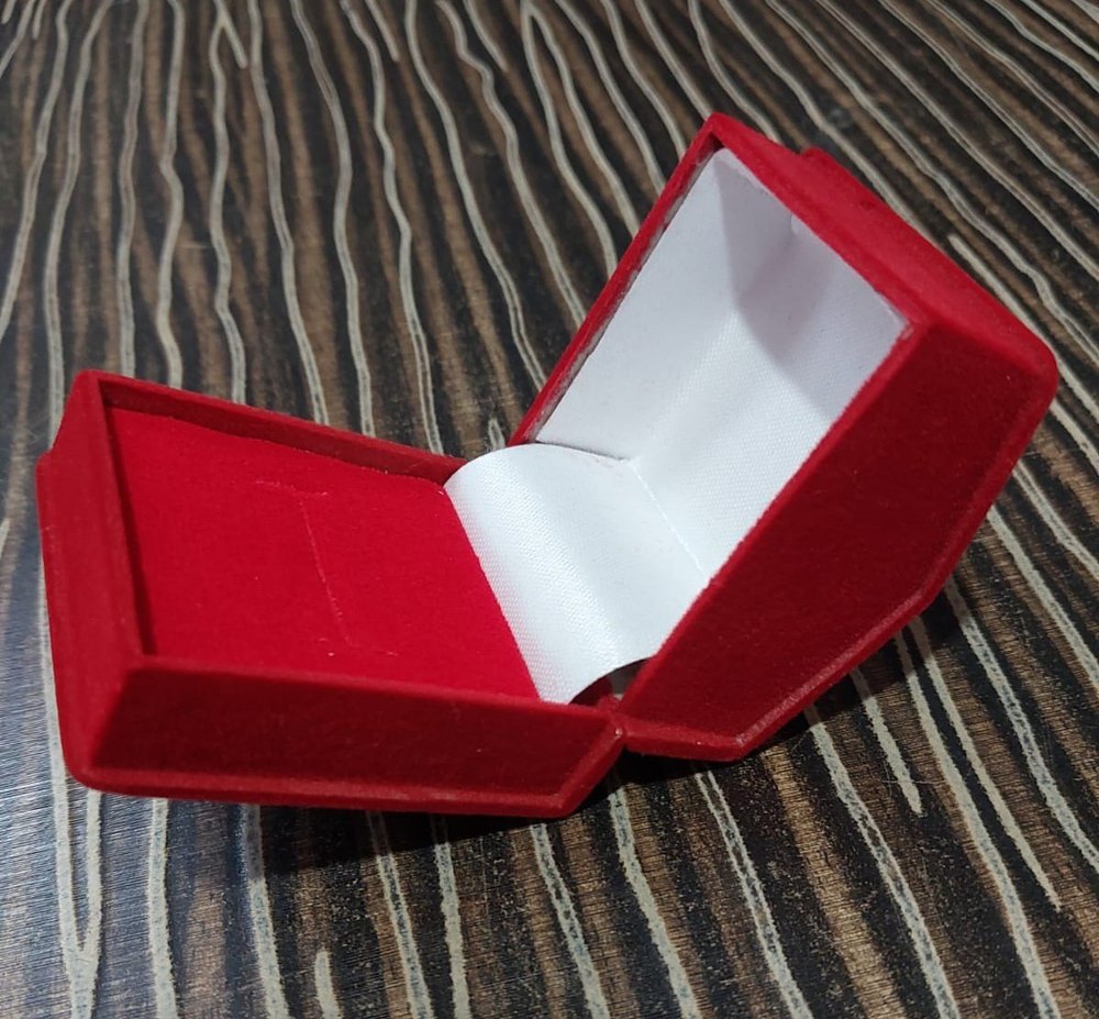 Rectangle Velvet Hut Red Ring Flocked Jewllery box, Size/Dimension: 3 X 3 Inch(lxw) img