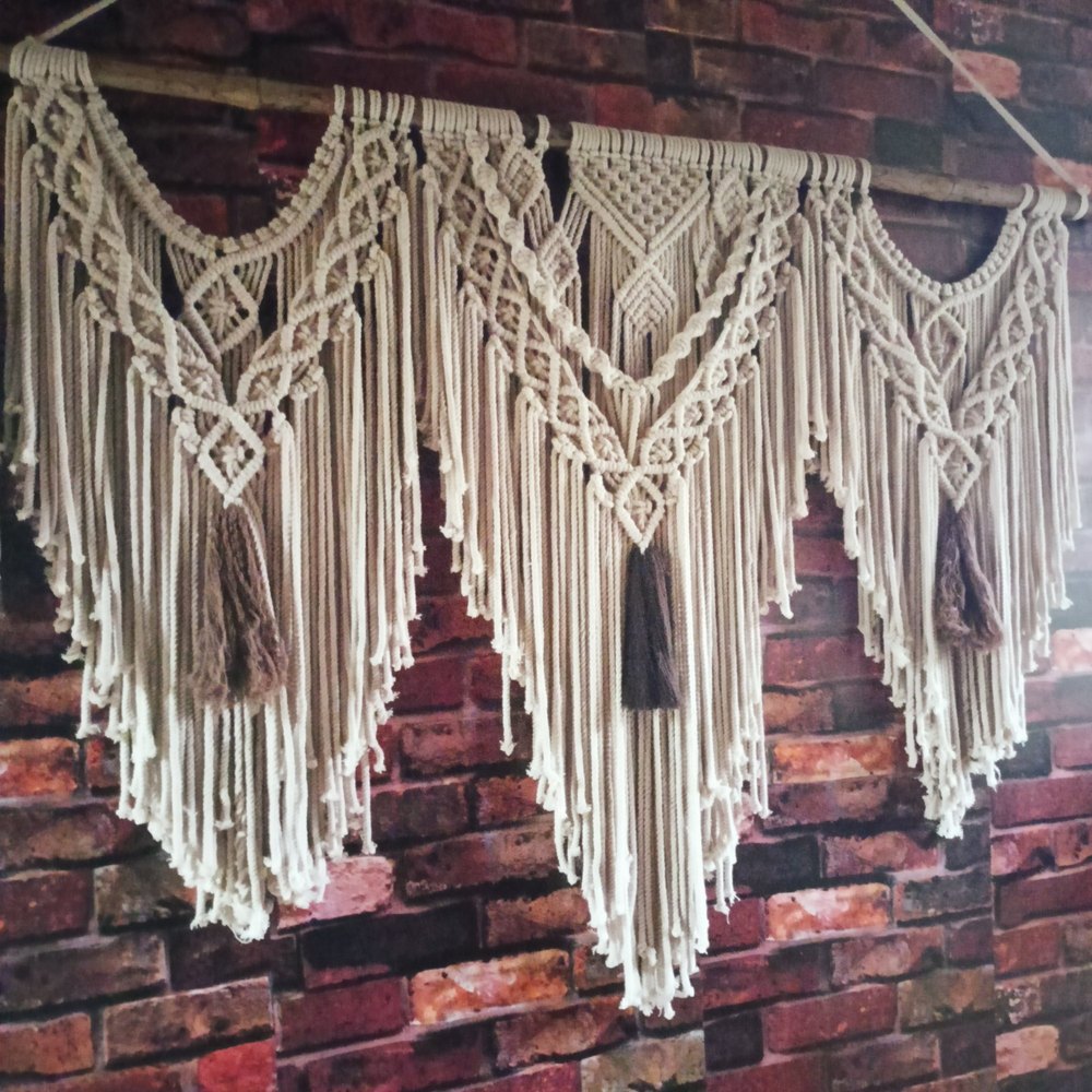 White Cotton Macrame Wall Hanging, For Decoration, Size: 4x2.5 Feet