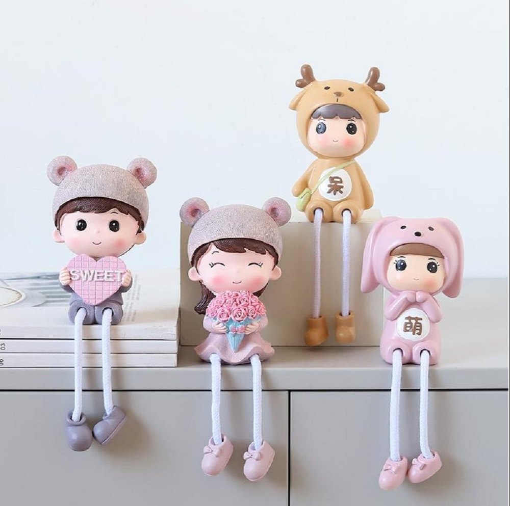 Resin/PVC Hanging Leg Doll Showpieces, Packaging Type: Box