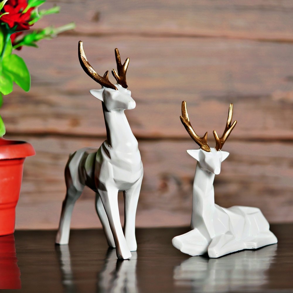 Resin Deer Set Showpiece, For Interior Decor, Packaging Type: Box