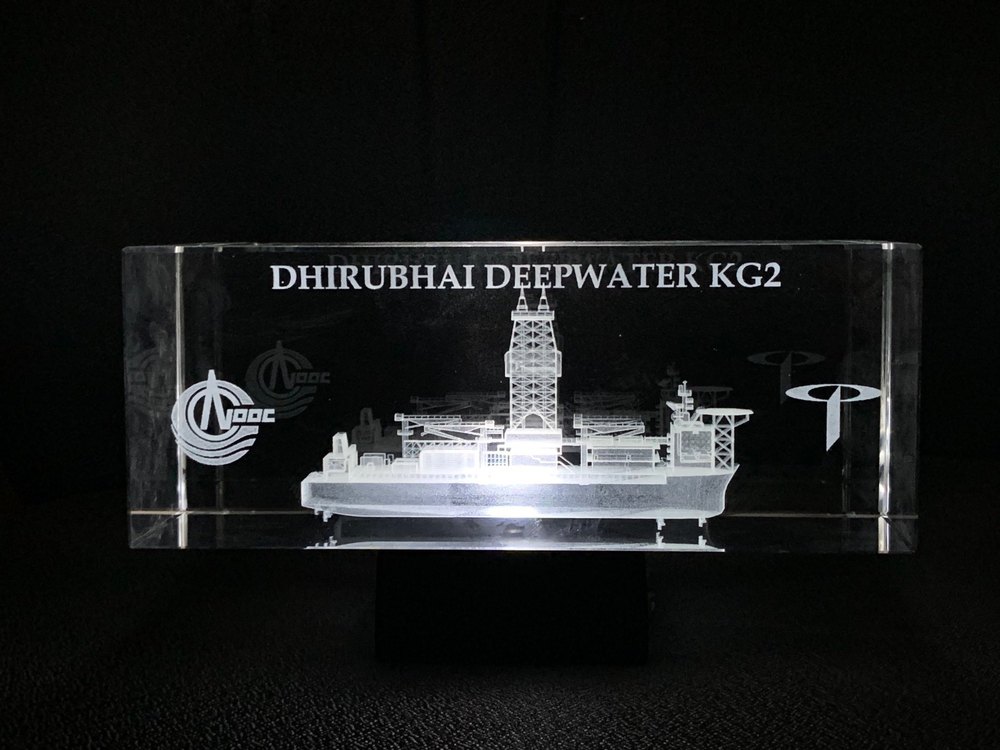 Transparent Crystal 3D Laser Engraved Ship, 8x8x20 Cm