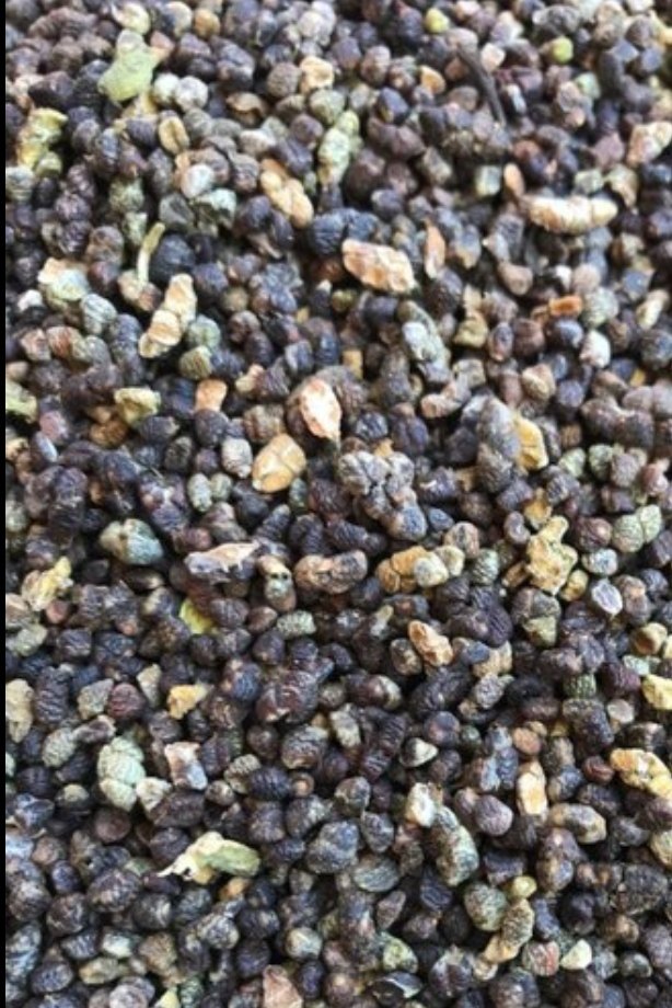 Black Cardamom Cluster Seeds
