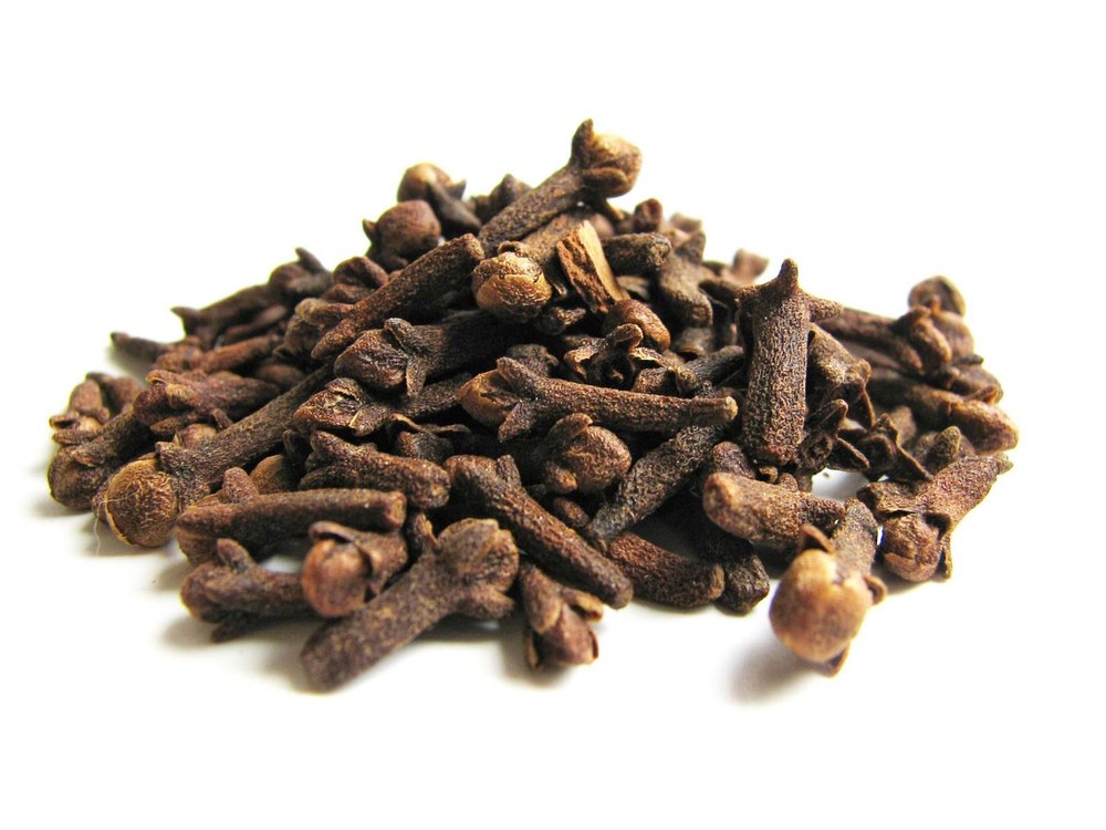Reddish Brown Whole Loung / Cloves