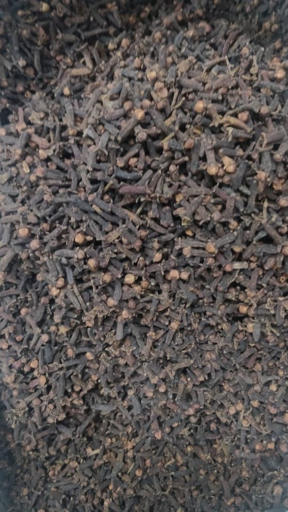Natural Whole Dried Clove Spices, Packaging Size: 50 Kg