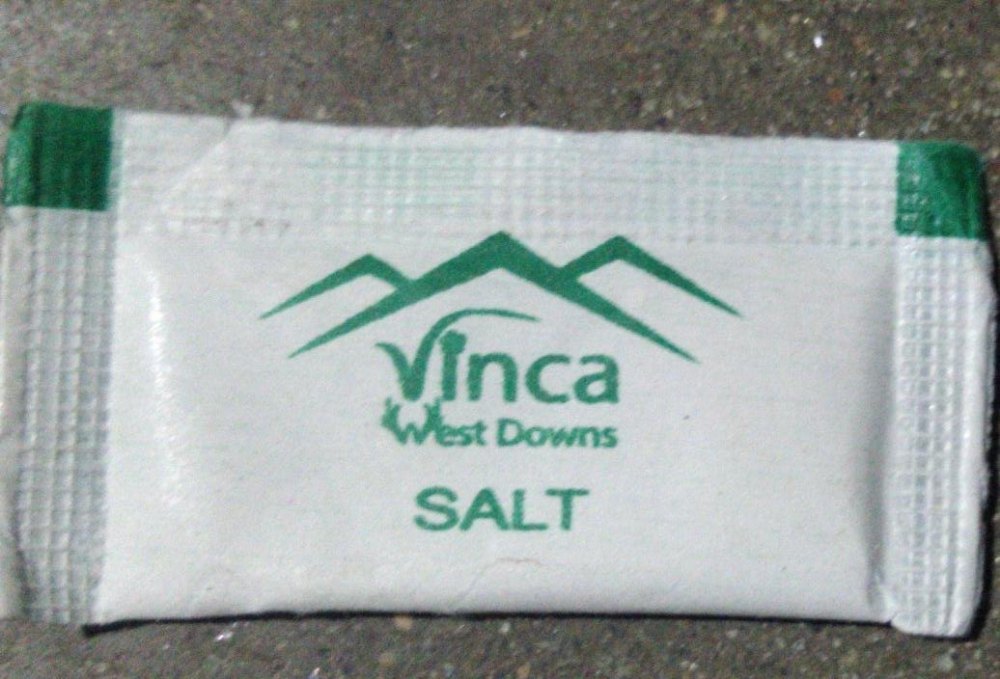 Disposable White Vinca West Downs Salt Sachet, Packaging Size: 10g, Packaging Type: Packet