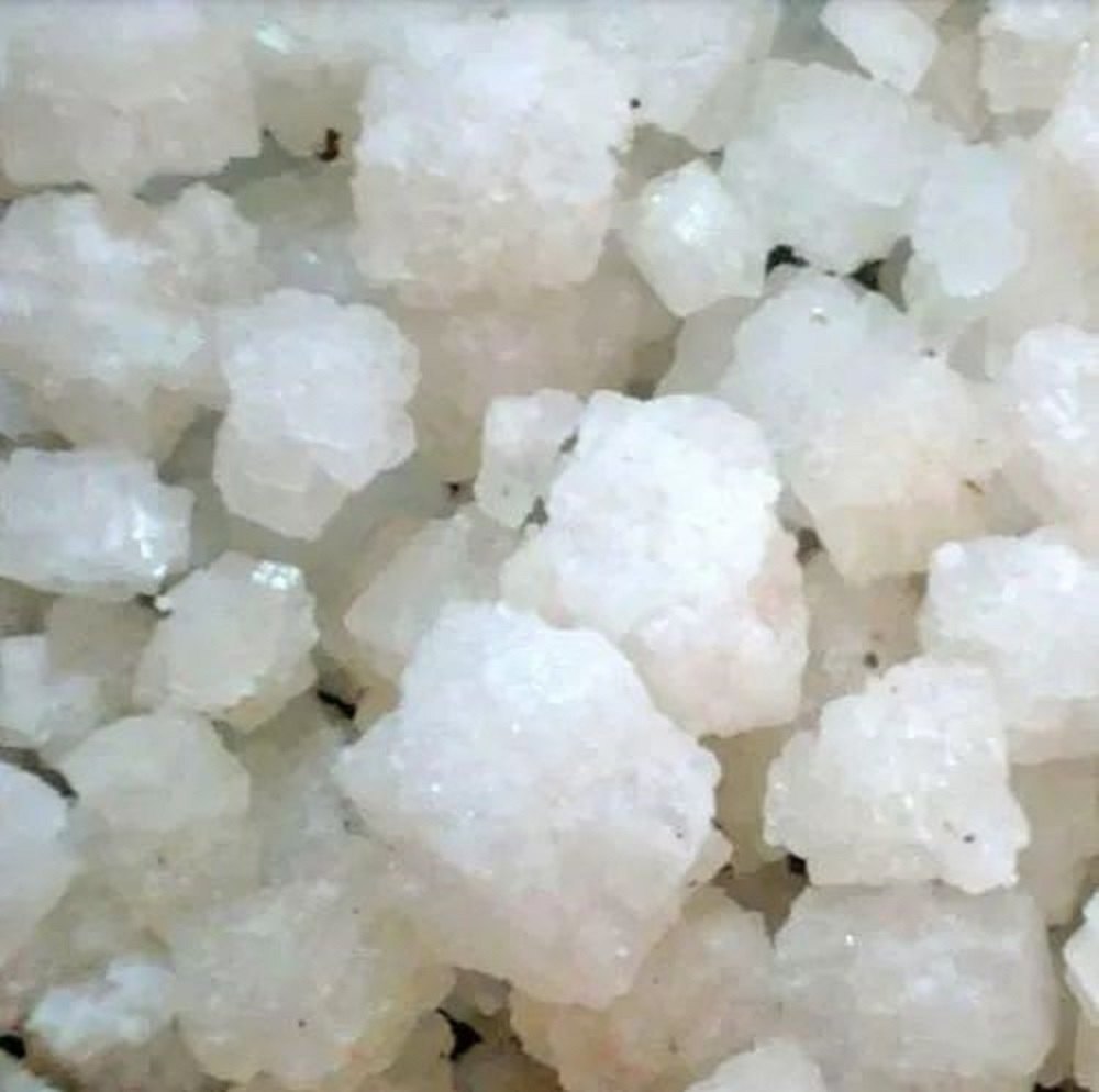 Earthing Granulated Salt, Grade Standard: Technical Grade, Packaging Size: Loose img