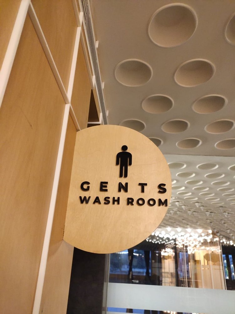 Led Wooden Gents Wash Room Sign Board, Shape: Round