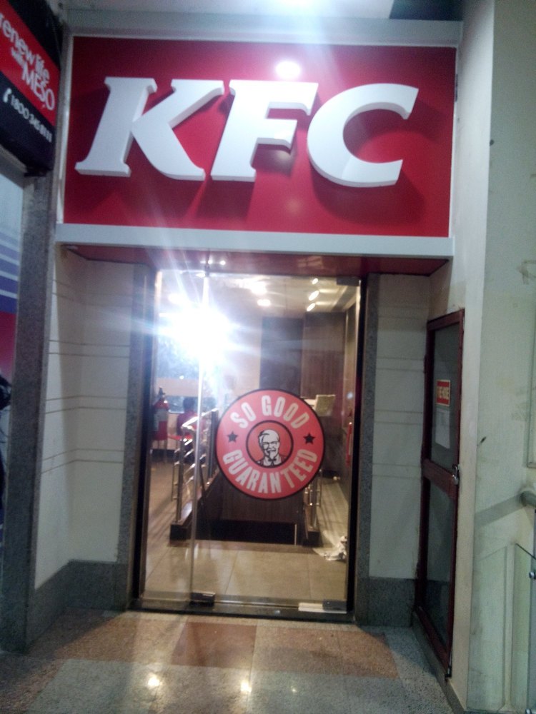 Glossy White KFC Outdoor PVC Sign Board, For Advertising