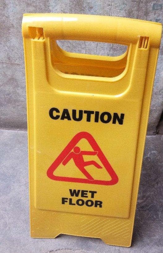 plastic Rectangular Wet Floor Sign Boards, For Industrial