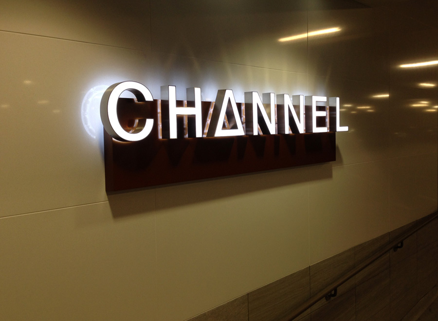 Stainless Steel Illuminated Signage, For Outdoor