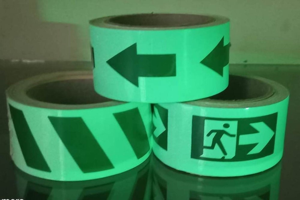 Vinyl Greenish Auto Glow Tape, 40 mm X 10 Mtr, 0.2 mm