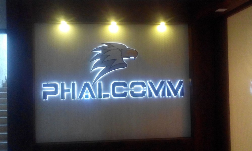 Acrylic LED Back Glow Letters, Packaging Type: Corrugated Box