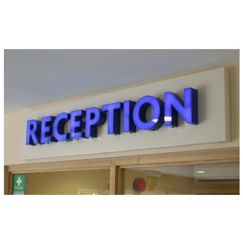 Led Vinyl Signage Board, For Office, College, Shape: Rectangular