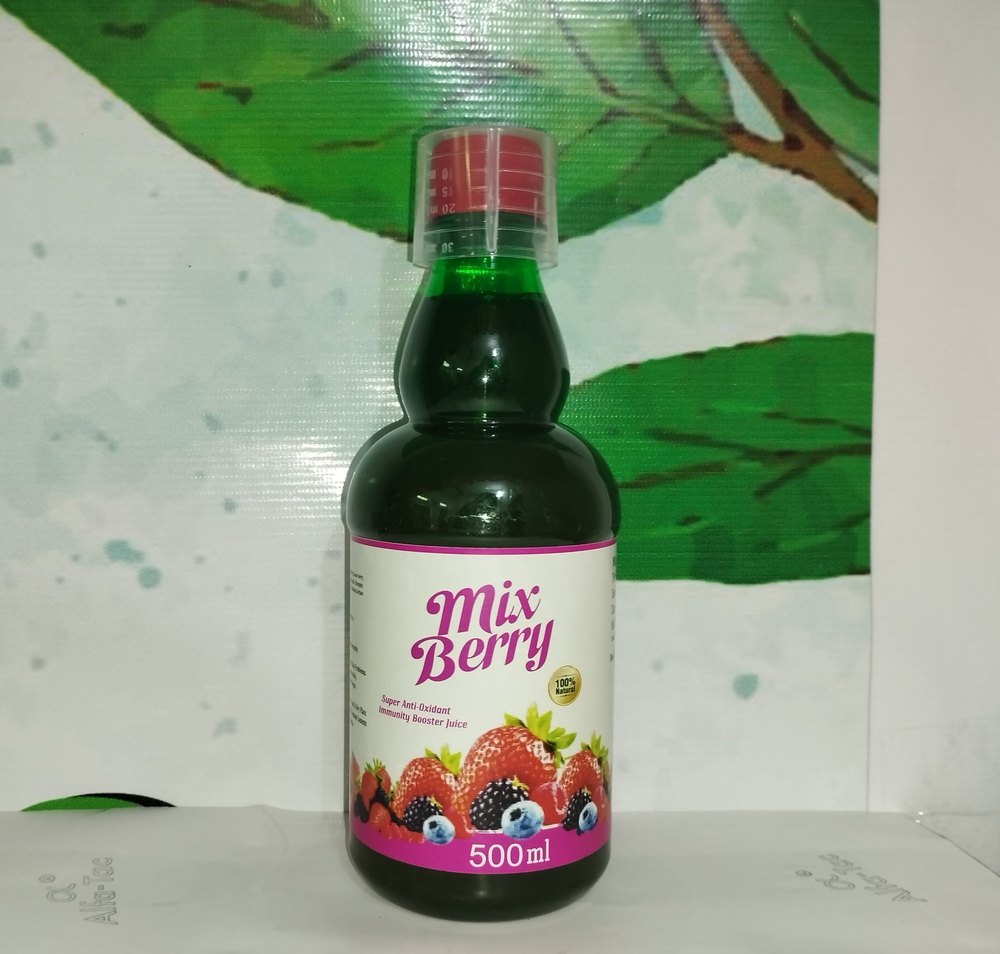 Yash Enterprises Strawberry Mix Berry Juice 500ml, Packaging Type: Bottle