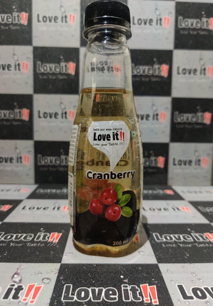 Murlidhar Beverages Bottles Cranberry, Packaging Size: 200 ml Bhavnagar